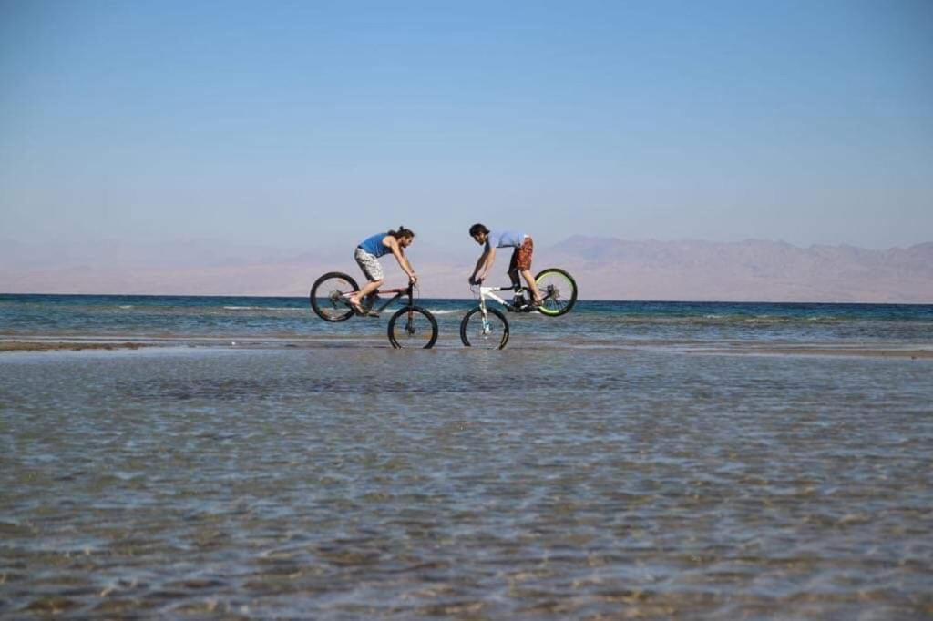 Auberge de jeunesse Sebaii Camp السباعى كامب شاطئ الترابين بجوار ويت بالس à Nuweiba` Extérieur photo