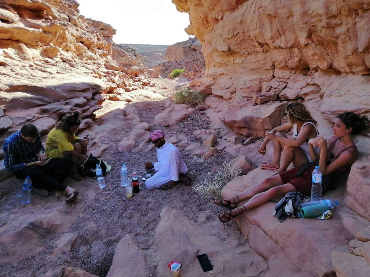 Auberge de jeunesse Sebaii Camp السباعى كامب شاطئ الترابين بجوار ويت بالس à Nuweiba` Extérieur photo