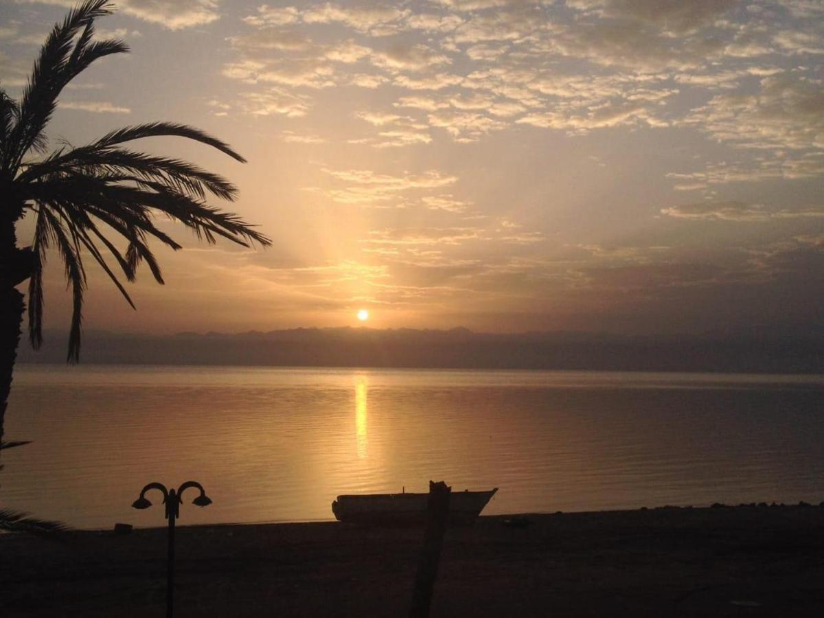 Auberge de jeunesse Sebaii Camp السباعى كامب شاطئ الترابين بجوار ويت بالس à Nuweiba` Extérieur photo