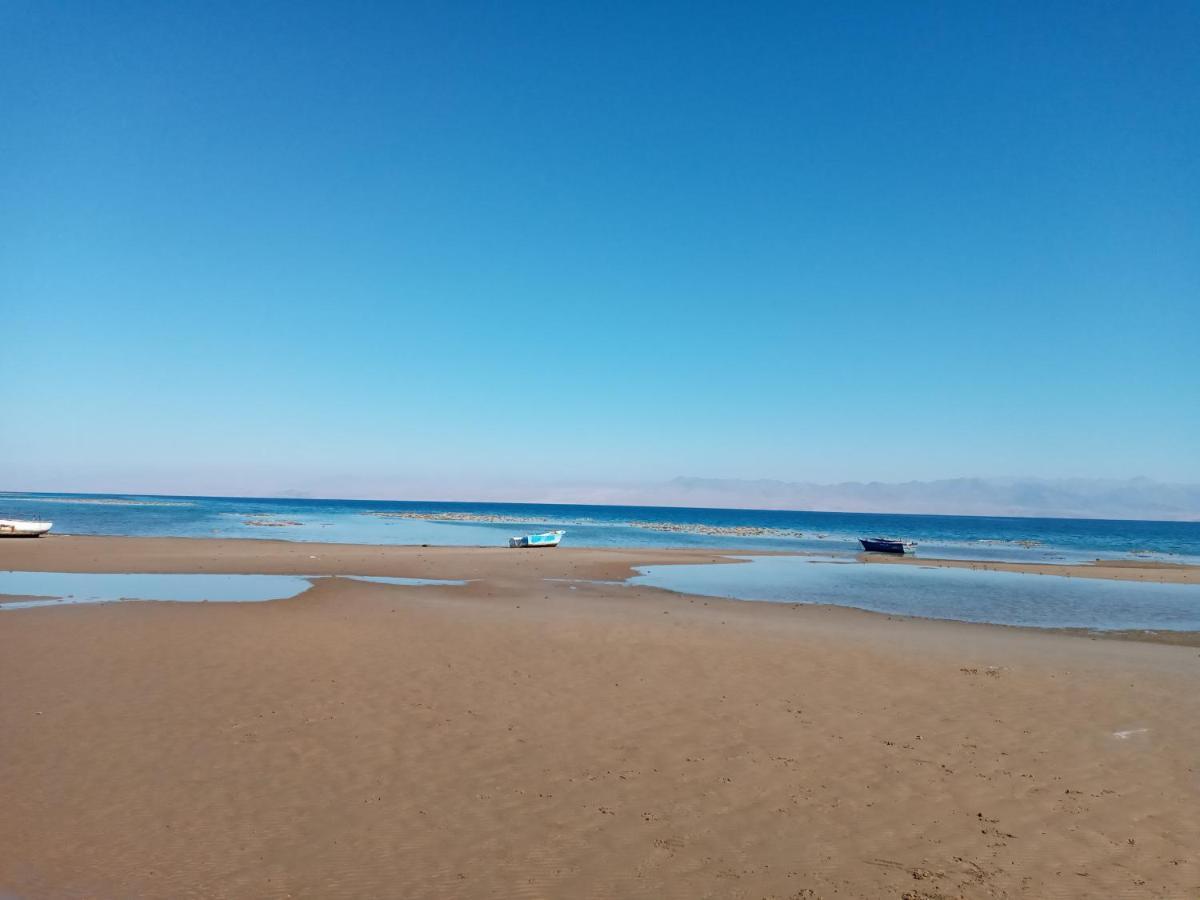 Auberge de jeunesse Sebaii Camp السباعى كامب شاطئ الترابين بجوار ويت بالس à Nuweiba` Extérieur photo