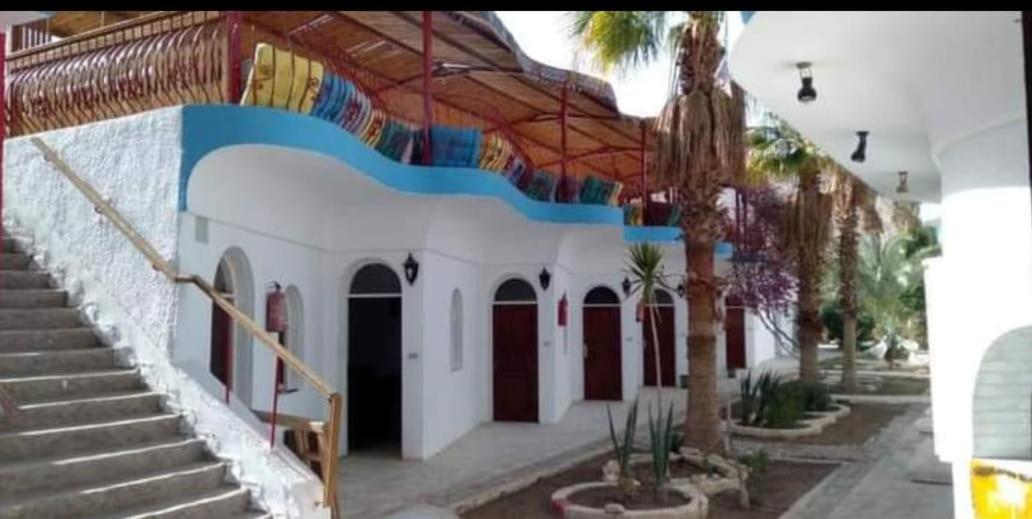 Auberge de jeunesse Sebaii Camp السباعى كامب شاطئ الترابين بجوار ويت بالس à Nuweiba` Extérieur photo