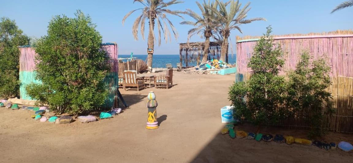Auberge de jeunesse Sebaii Camp السباعى كامب شاطئ الترابين بجوار ويت بالس à Nuweiba` Extérieur photo